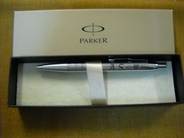 długopis Parker grawerowanie laserem na metalowym korpusie